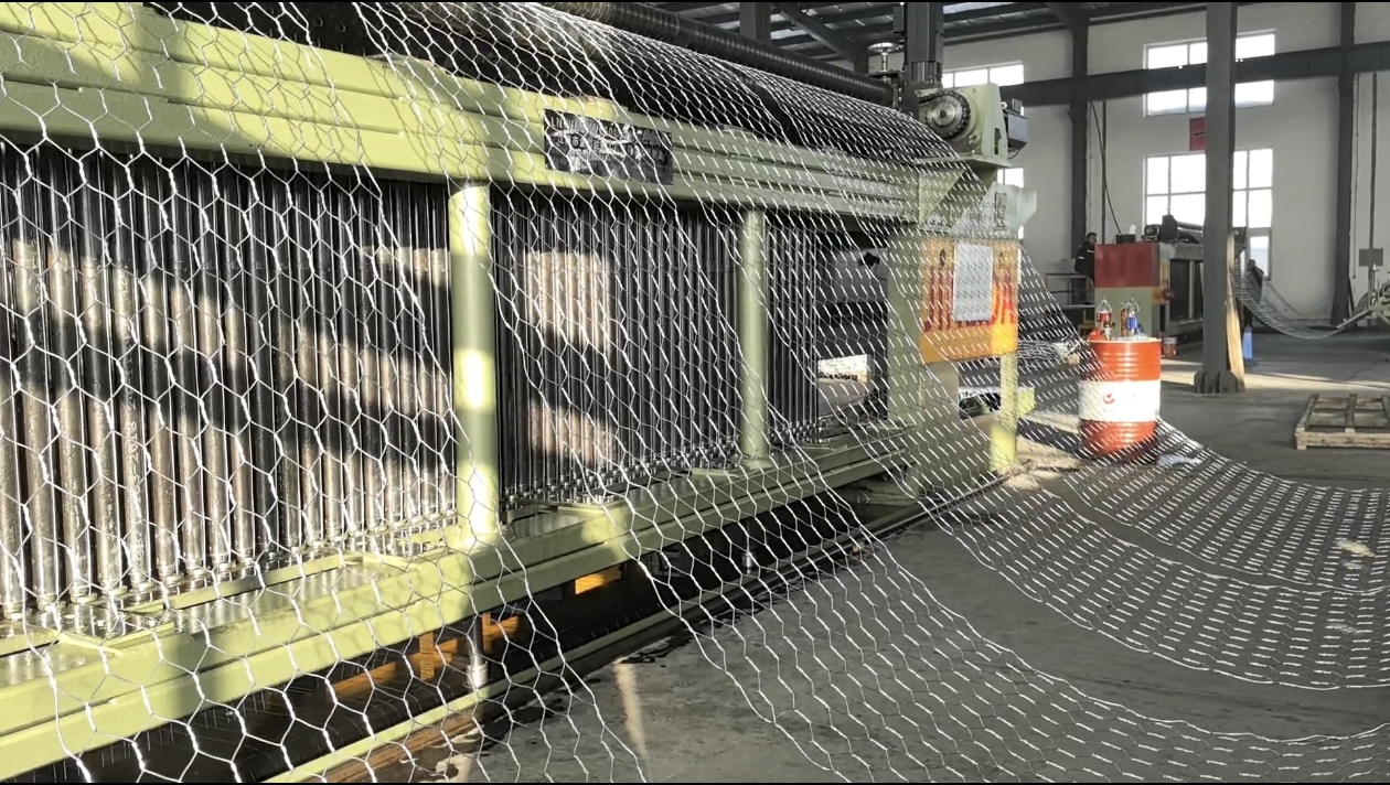 Laatste bedrijfsblogs De verborgen link tussen fabriekssucces en de juiste gabionmachine