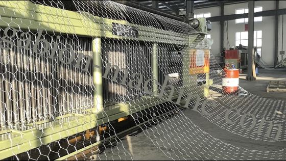 kopen Double-Twist Hexagonal Mesh Machine met 220/380V Spanning 5300mm Weaving Breedte en 7200x1530x2560mm Dimensie online vervaardiging