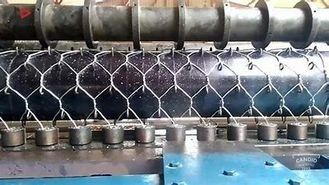 kopen Hellings Hexagonaal Gi Draadnet die Machine met Ce-Goedkeuring maken online vervaardiging